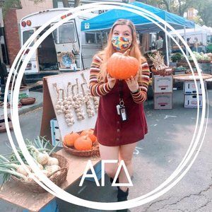 Meet your Posher, Clara grace